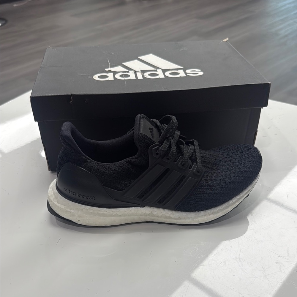 NEW Women’s Size 5 Adidas Ultraboost 1.0 Sustain Sneaker Black/White (with box)